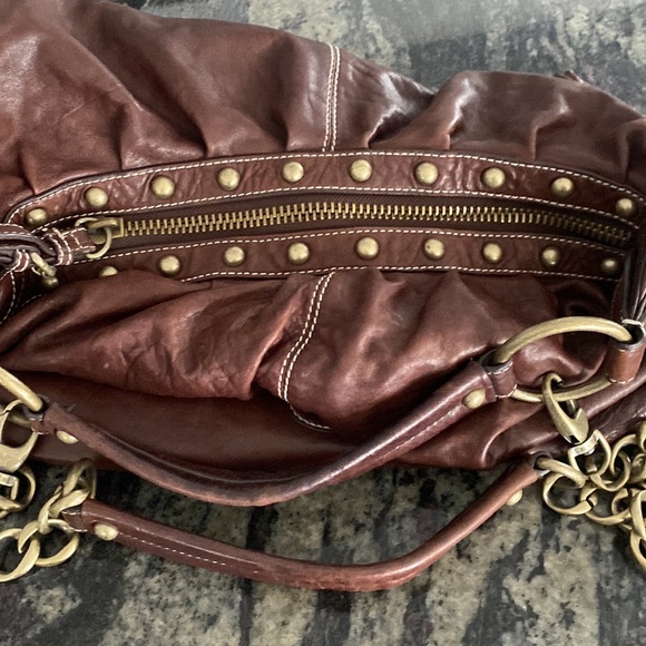 Cynthia Rowley Brown Leather Bag with Gold Chain - Picture 4 of 16